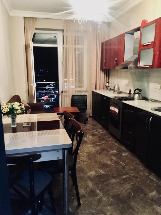 Apartment Gulia Batumi Kültér fotó